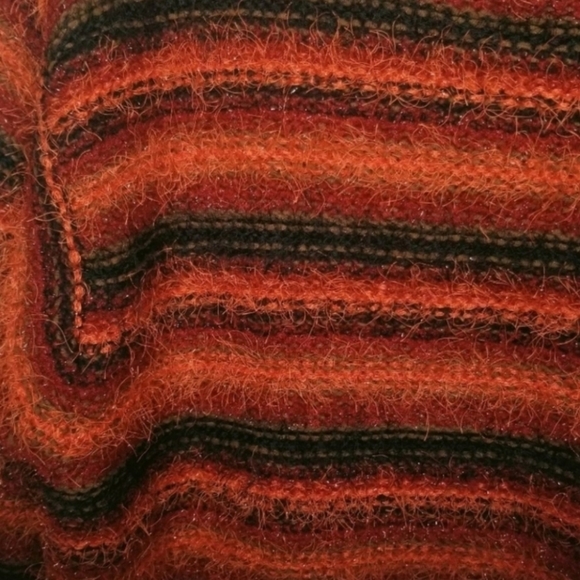 •SOLD• Vintage Easy Spirit fuzzy eyelash sweater orange black red stripe 1X - Picture 3 of 4